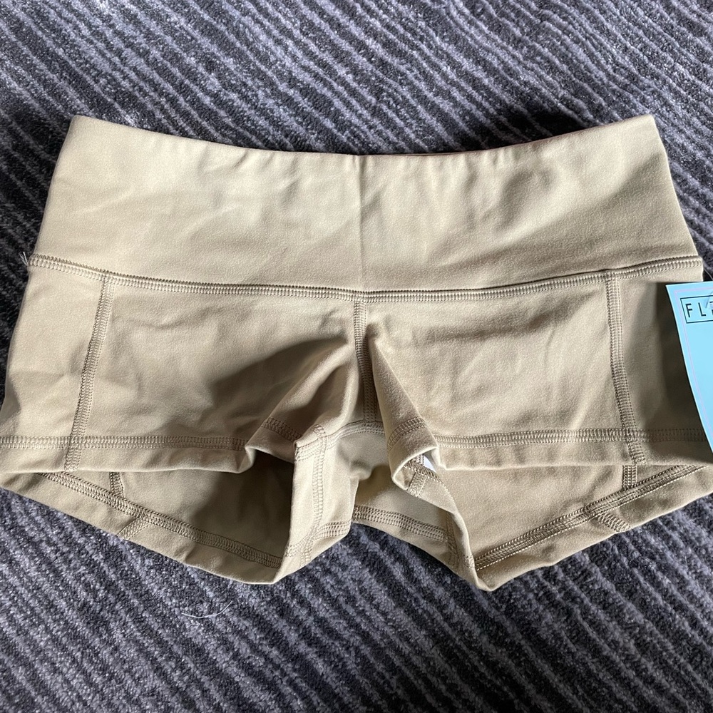 FLEO NWT LRC size small